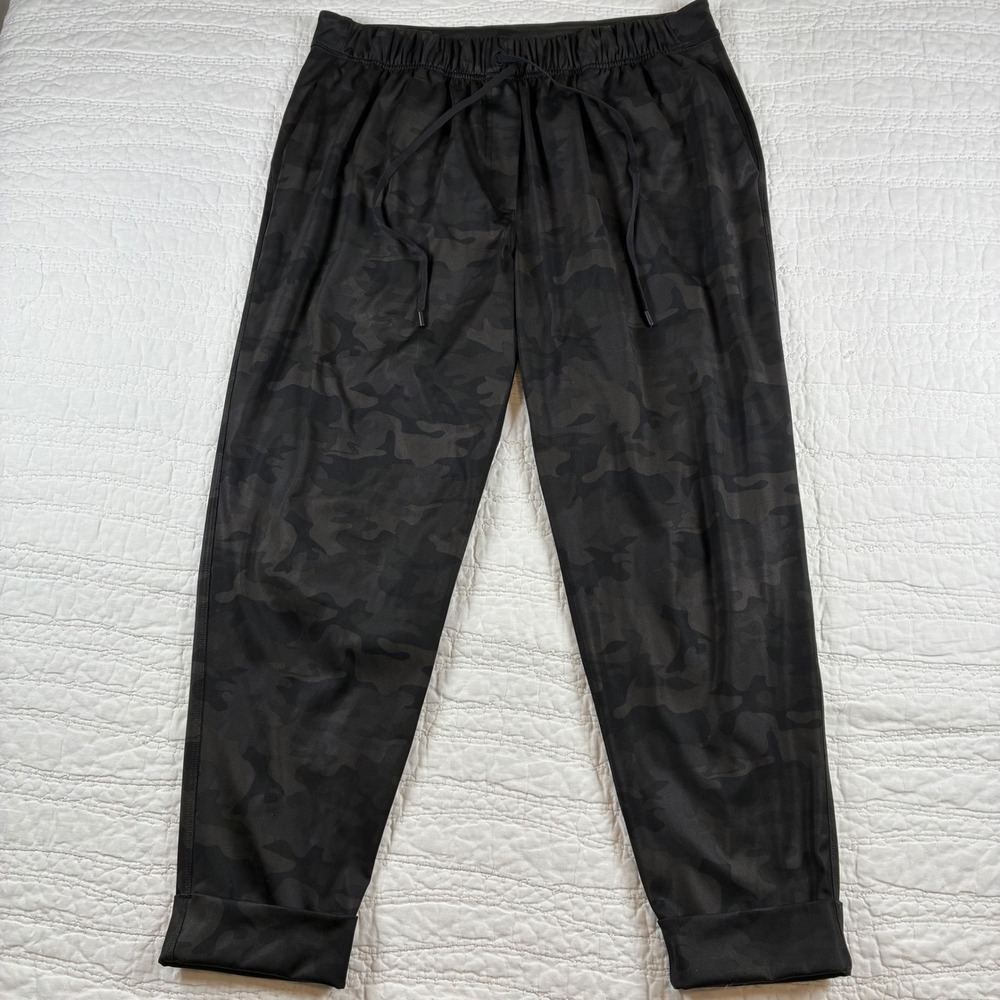 Lululemon Stretch High Rise Jogger Heritage 365 Camo Deep Coal Sz 10 no tag Yoga